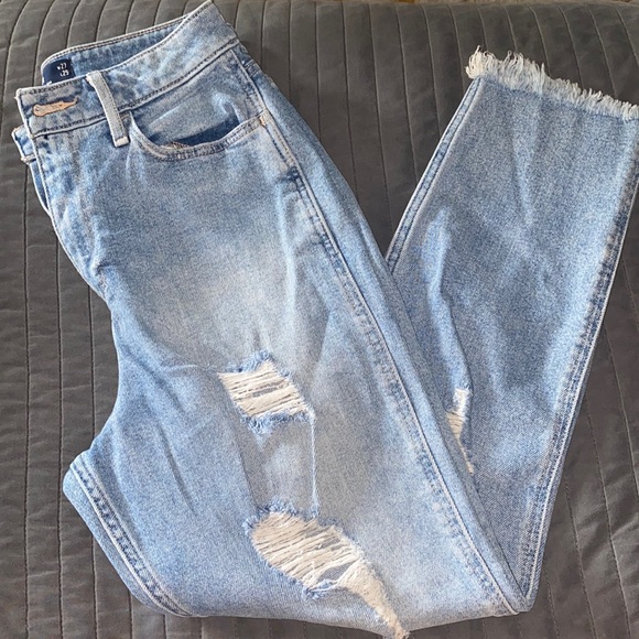 🦋HOLLISTER MOM JEANS🦋 - Picture 4 of 5